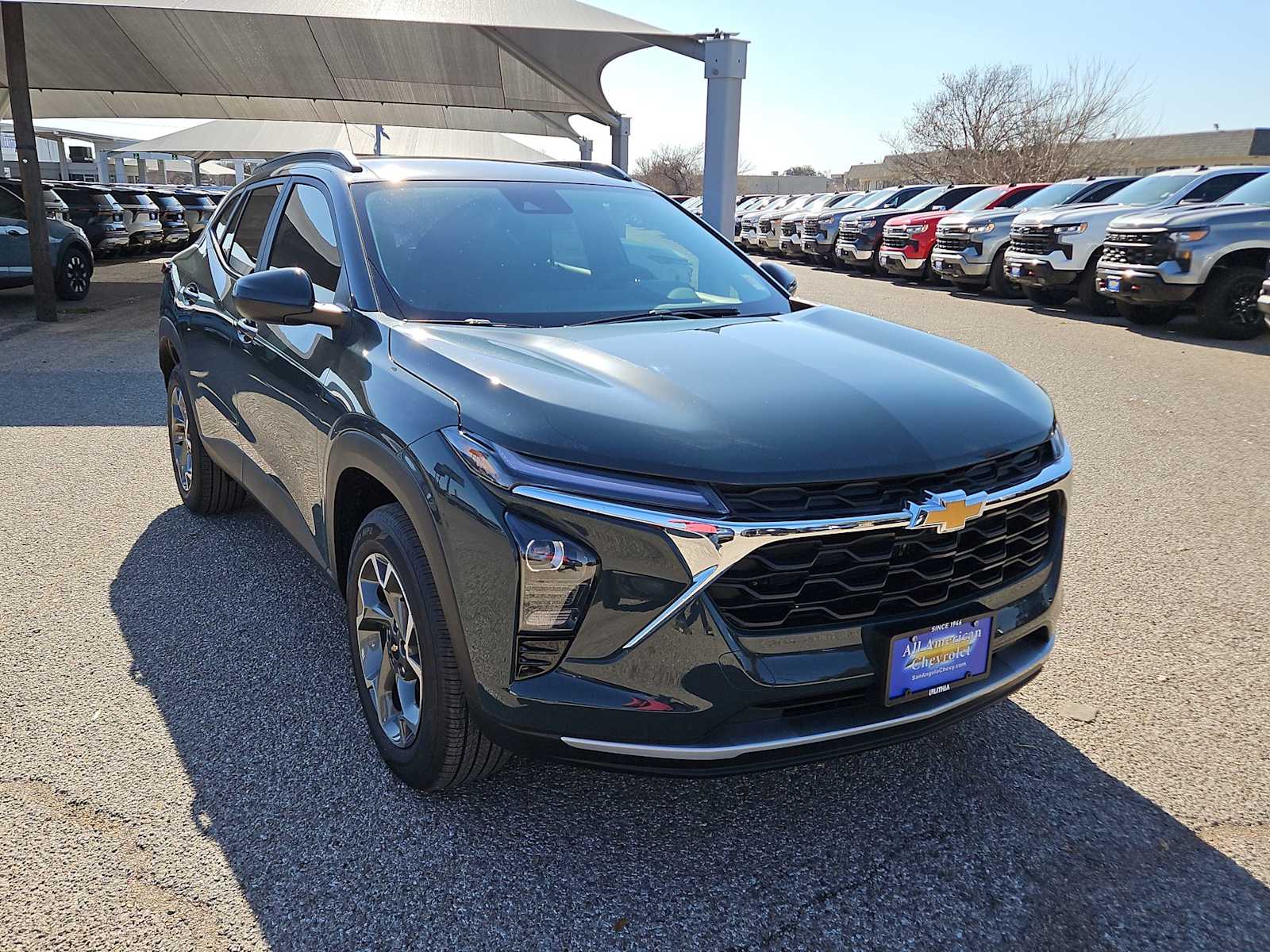 Thumbnail: 2026 Chevrolet Trax - 2