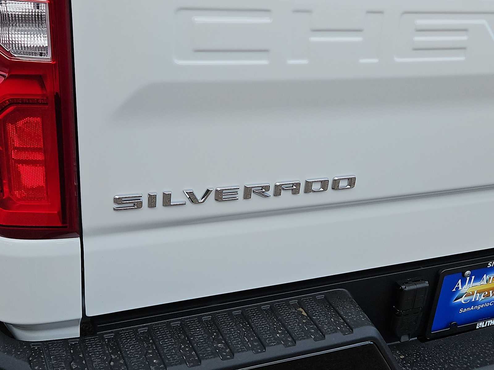 Thumbnail: 2026 Chevrolet Silverado 1500 - 12
