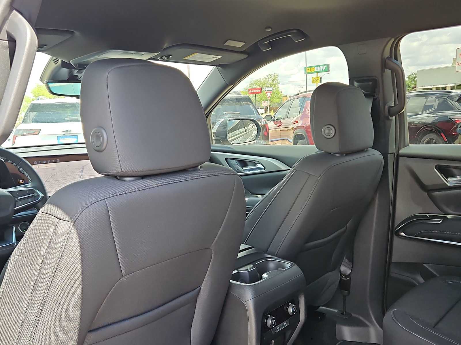 Thumbnail: 2026 Chevrolet Traverse - 16