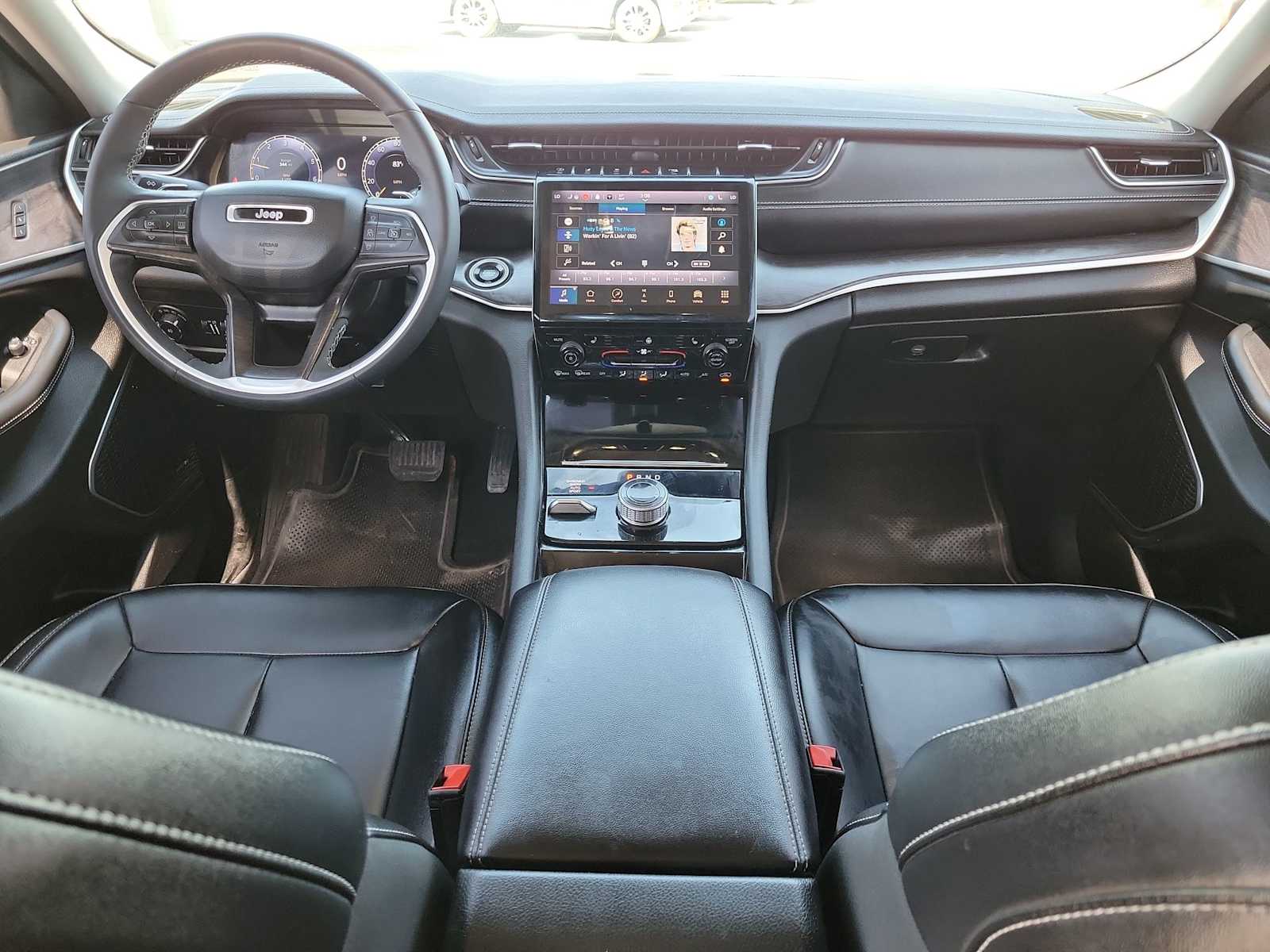 Thumbnail: 2023 Jeep Grand Cherokee - 18