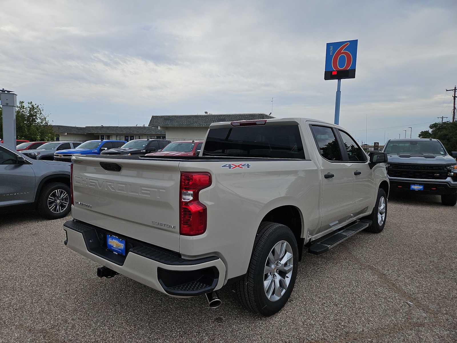 Thumbnail: 2026 Chevrolet Silverado 1500 - 8