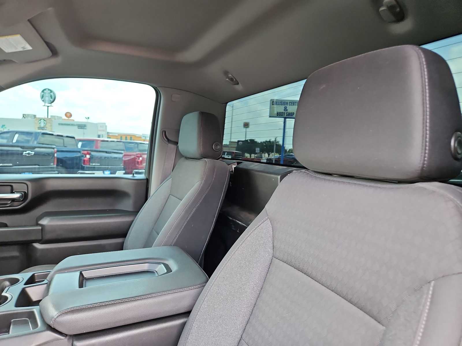 2024 GMC Sierra 2500 Pro 10