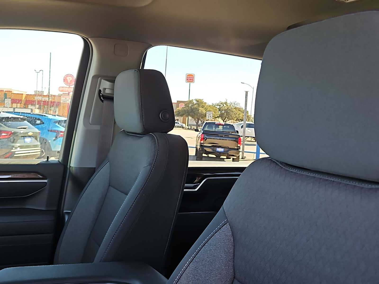 Thumbnail: 2026 Chevrolet Silverado 3500 - 15