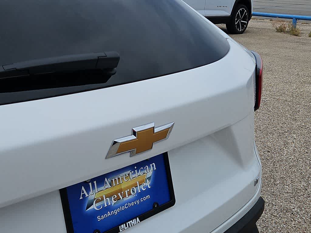 Thumbnail: 2026 Chevrolet Trax - 11