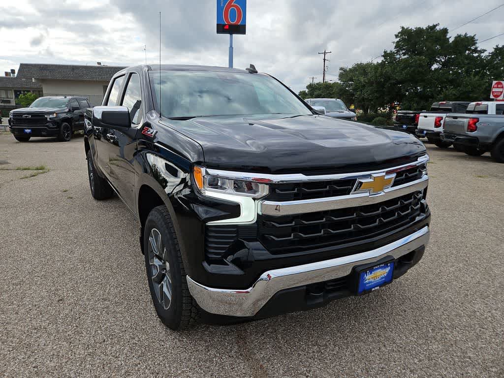 Thumbnail: 2026 Chevrolet Silverado 1500 - 2