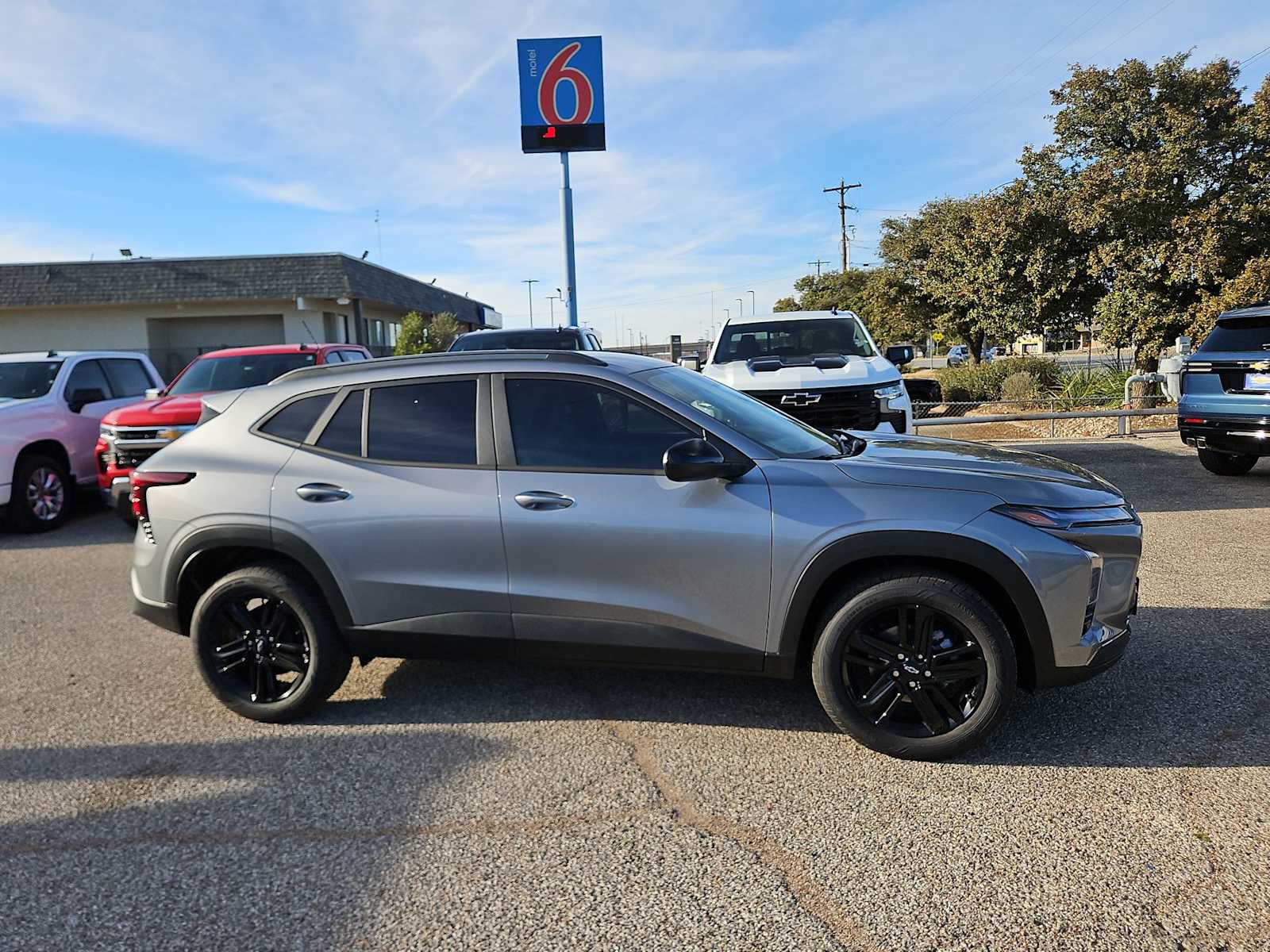 Thumbnail: 2026 Chevrolet Trax - 9