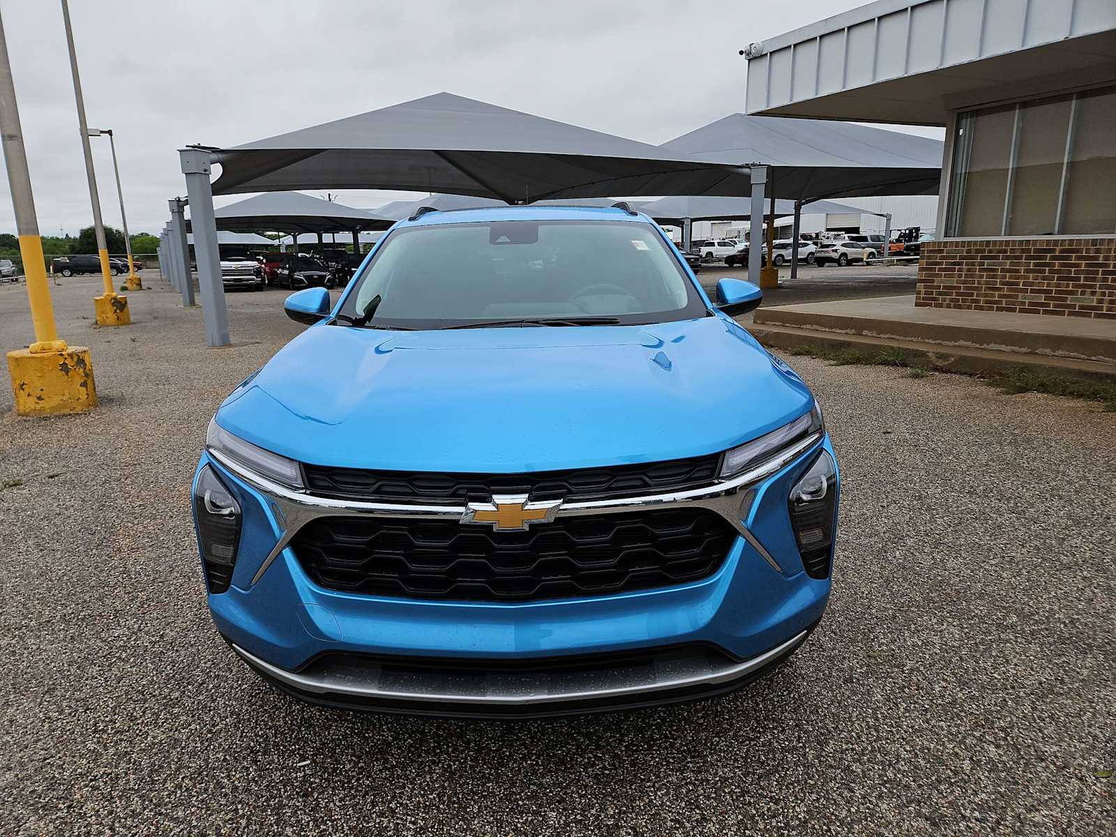 Thumbnail: 2026 Chevrolet Trax - 3