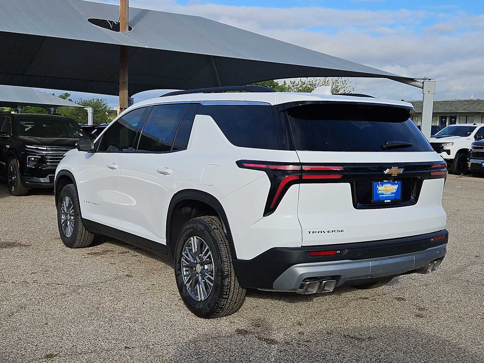 Thumbnail: 2026 Chevrolet Traverse - 6