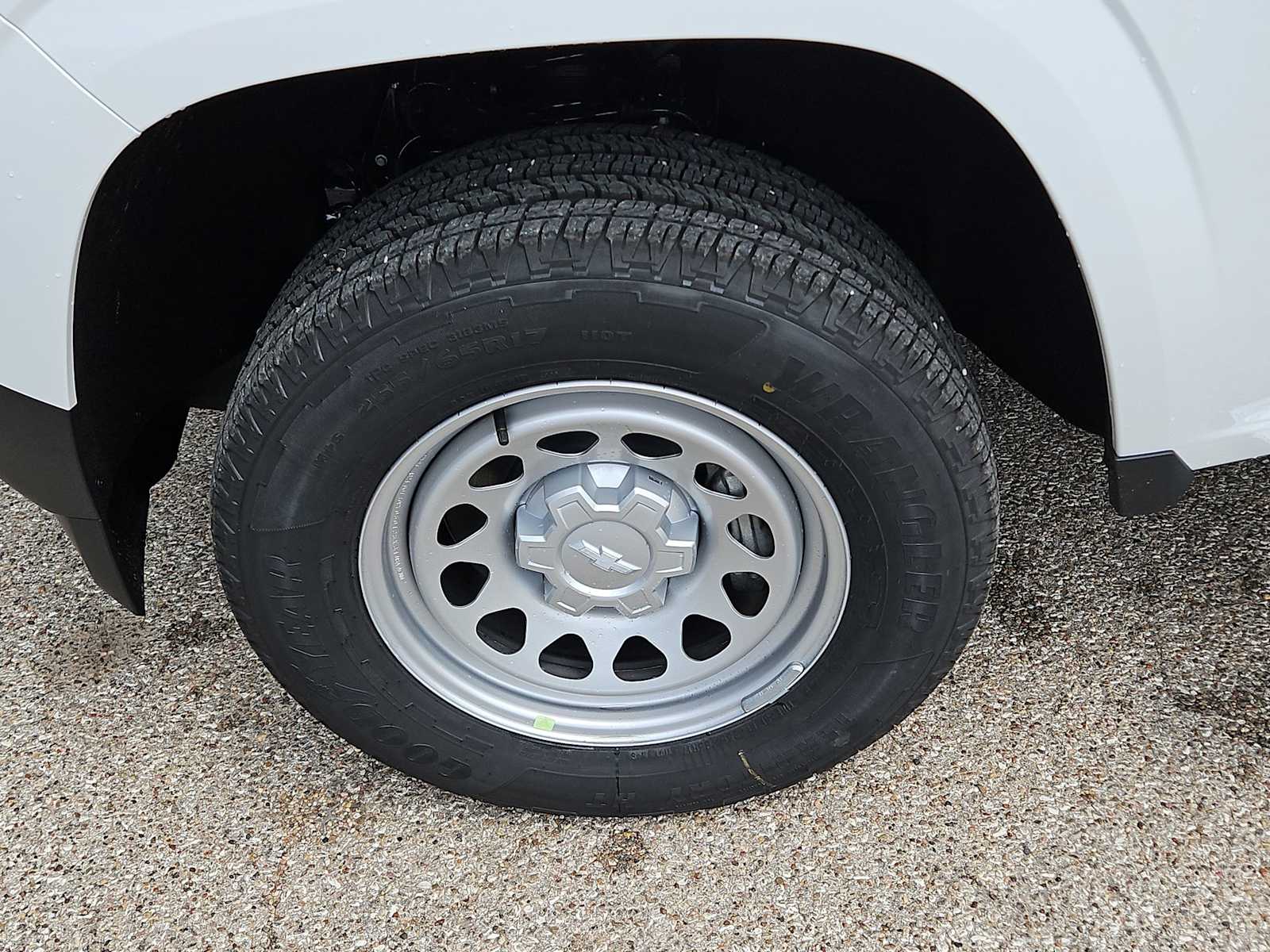 Thumbnail: 2025 Chevrolet Colorado - 16