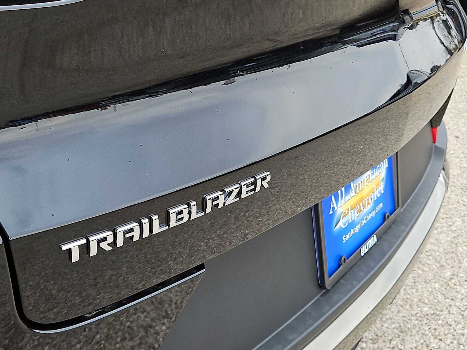 Thumbnail: 2026 Chevrolet TrailBlazer - 11