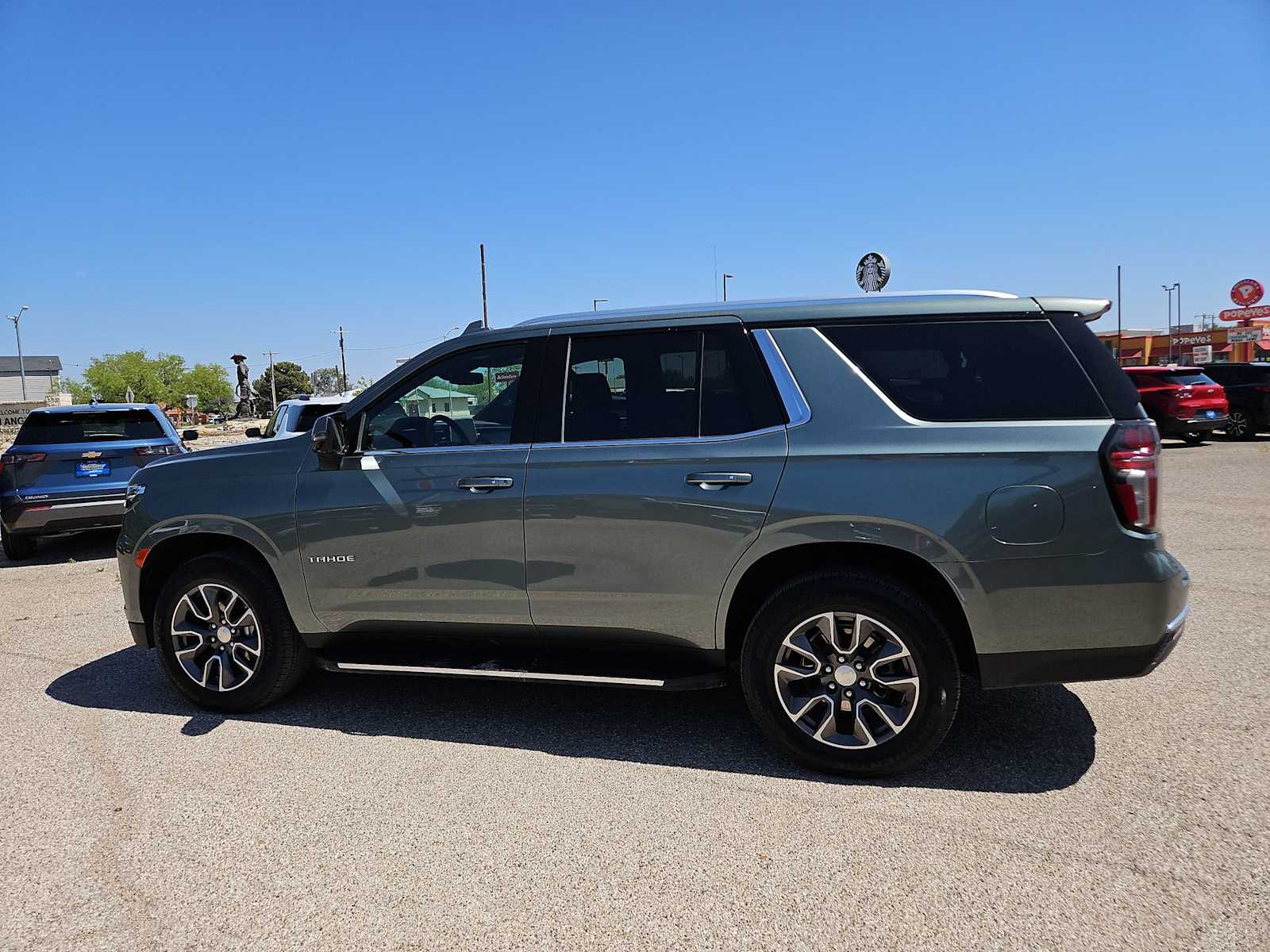 Thumbnail: 2024 Chevrolet Tahoe - 5