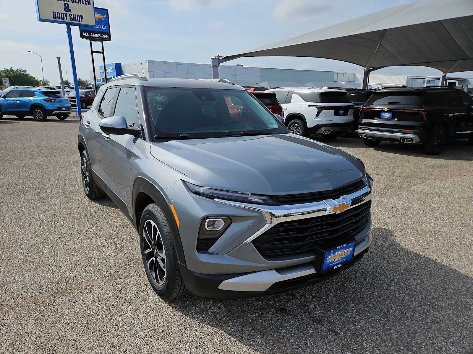 Thumbnail: 2026 Chevrolet TrailBlazer - 2