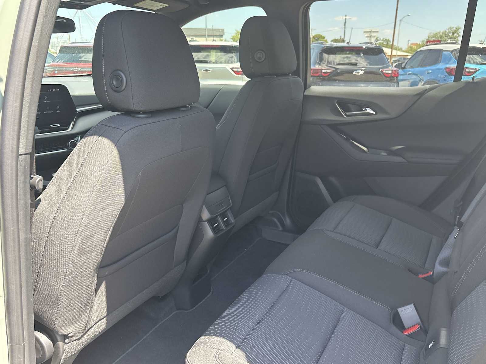 Thumbnail: 2026 Chevrolet Equinox - 16