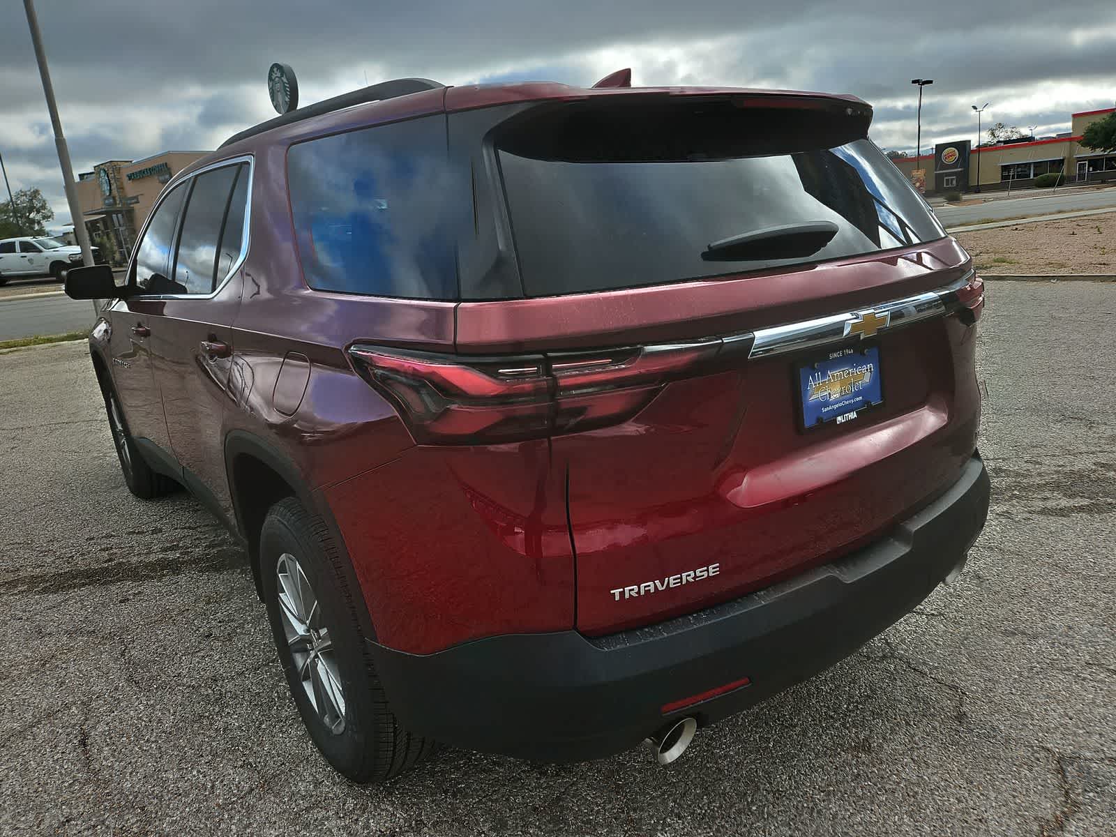 Thumbnail: 2023 Chevrolet Traverse - 12