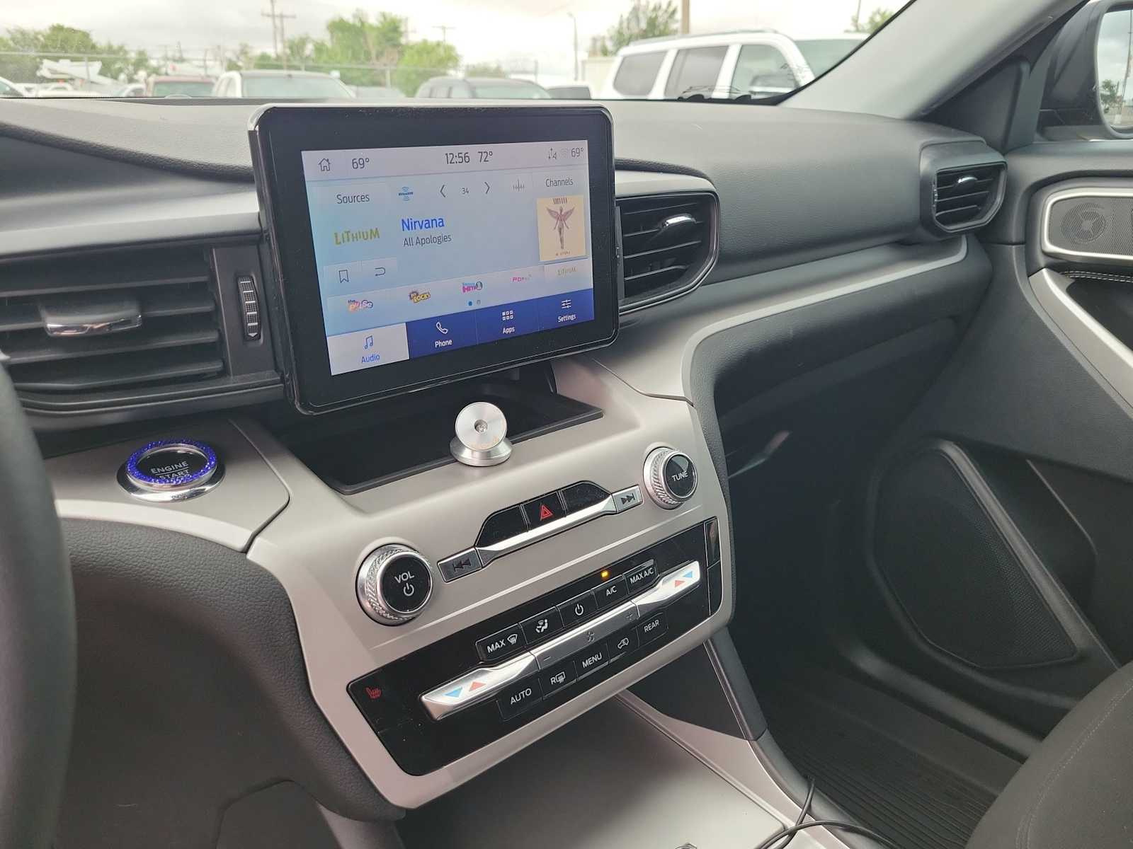 Thumbnail: 2024 Ford Explorer - 29