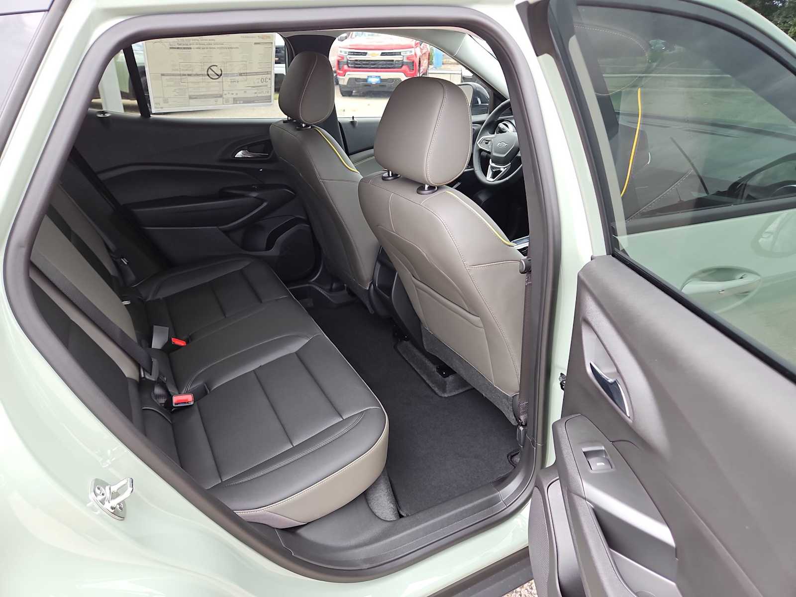 Thumbnail: 2025 Chevrolet Trax - 12