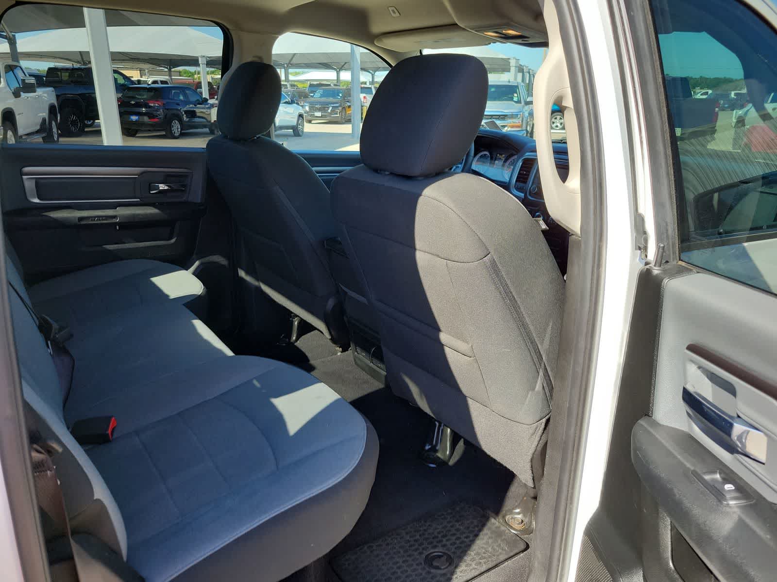 Thumbnail: 2021 RAM 1500 Classic - 21