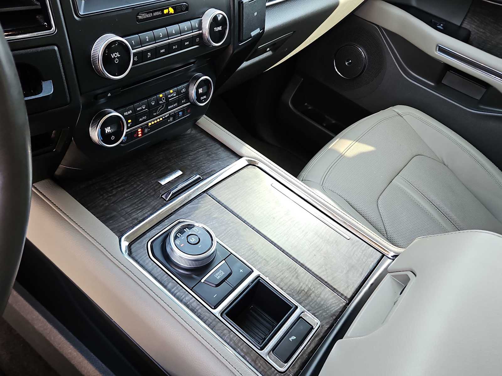 Thumbnail: 2018 Ford Expedition - 20