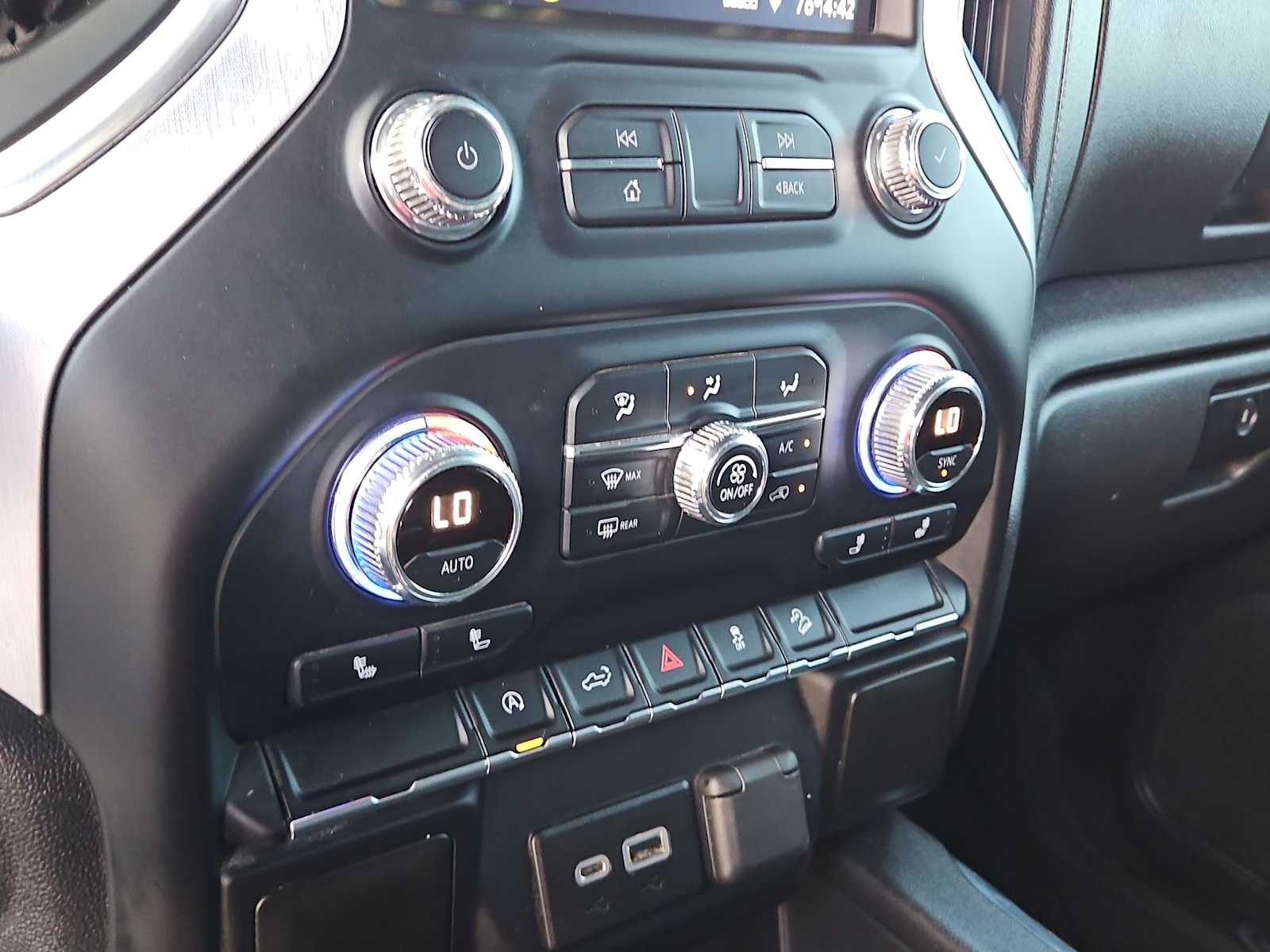 Thumbnail: 2021 GMC Sierra 1500 - 24