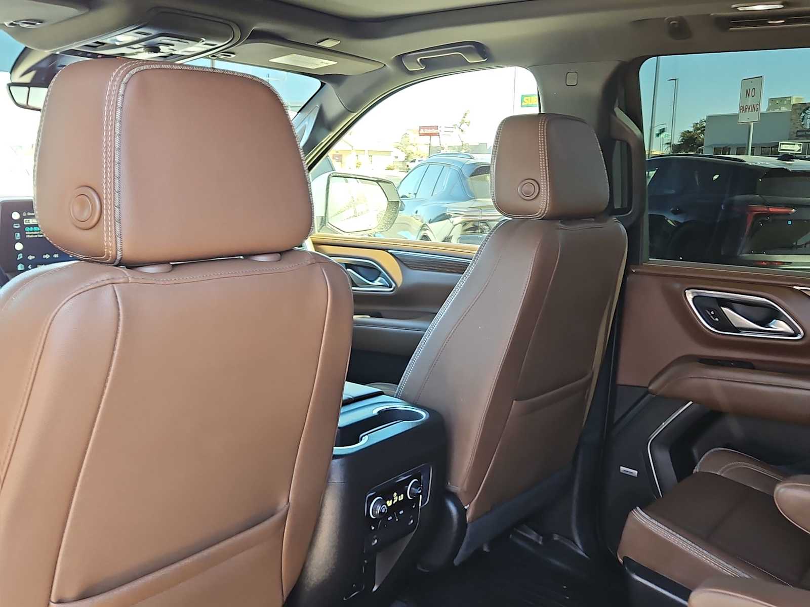 Thumbnail: 2022 Chevrolet Suburban - 16