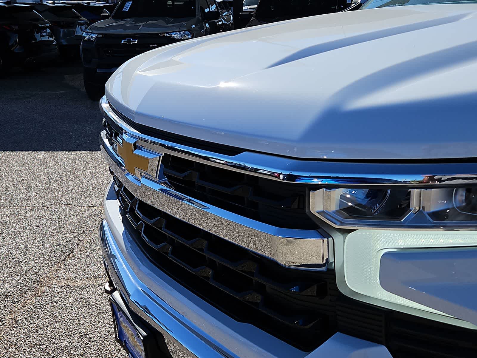 Thumbnail: 2025 Chevrolet Silverado 1500 - 9