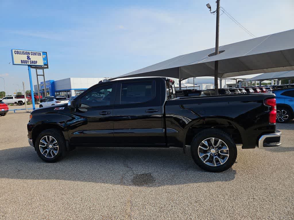 Thumbnail: 2026 Chevrolet Silverado 1500 - 5