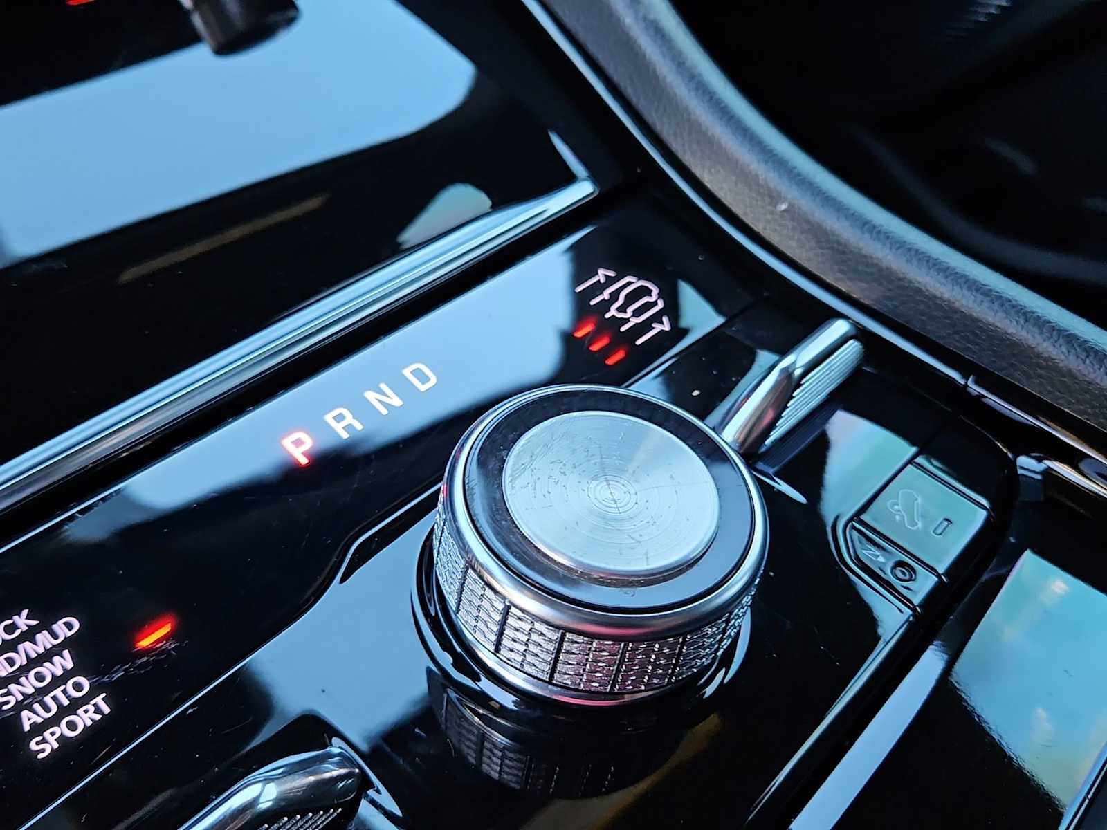 Thumbnail: 2022 Jeep Grand Cherokee - 21