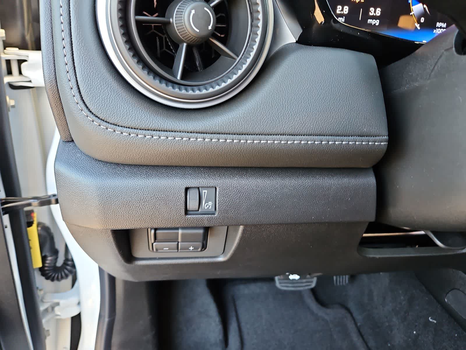 Thumbnail: 2024 Chevrolet Colorado - 27