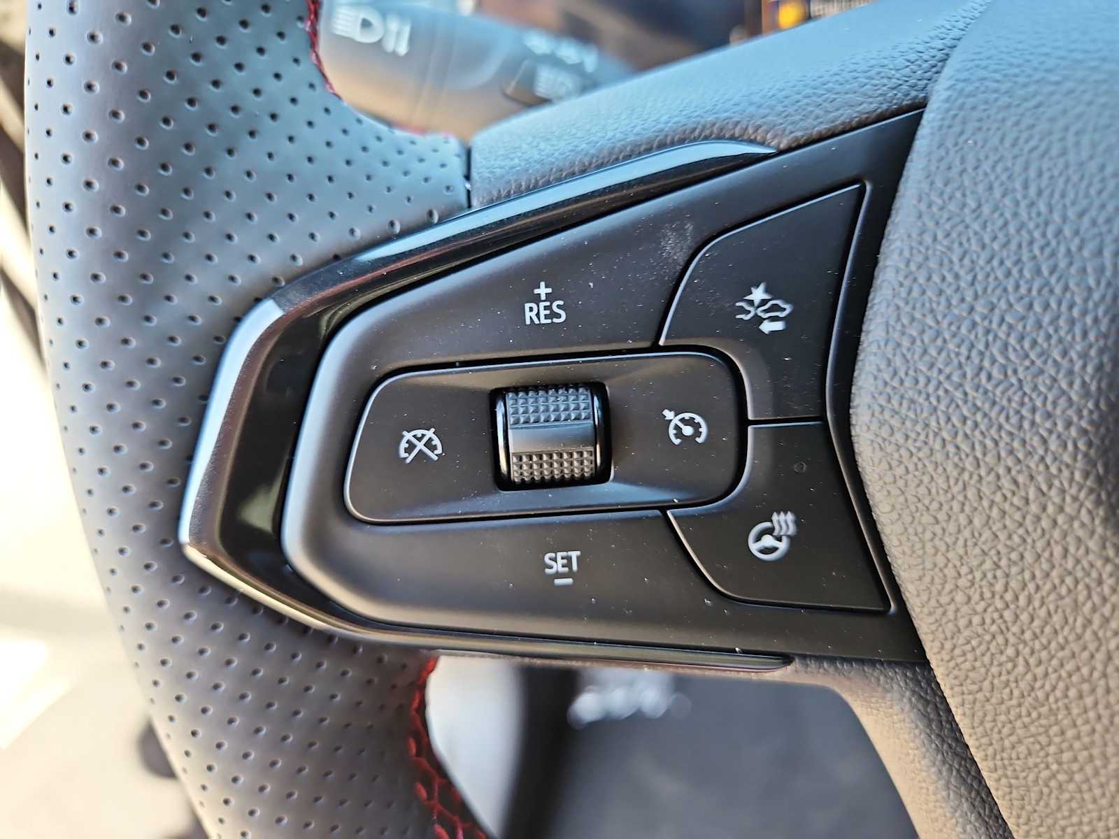 Thumbnail: 2025 Chevrolet Trax - 27