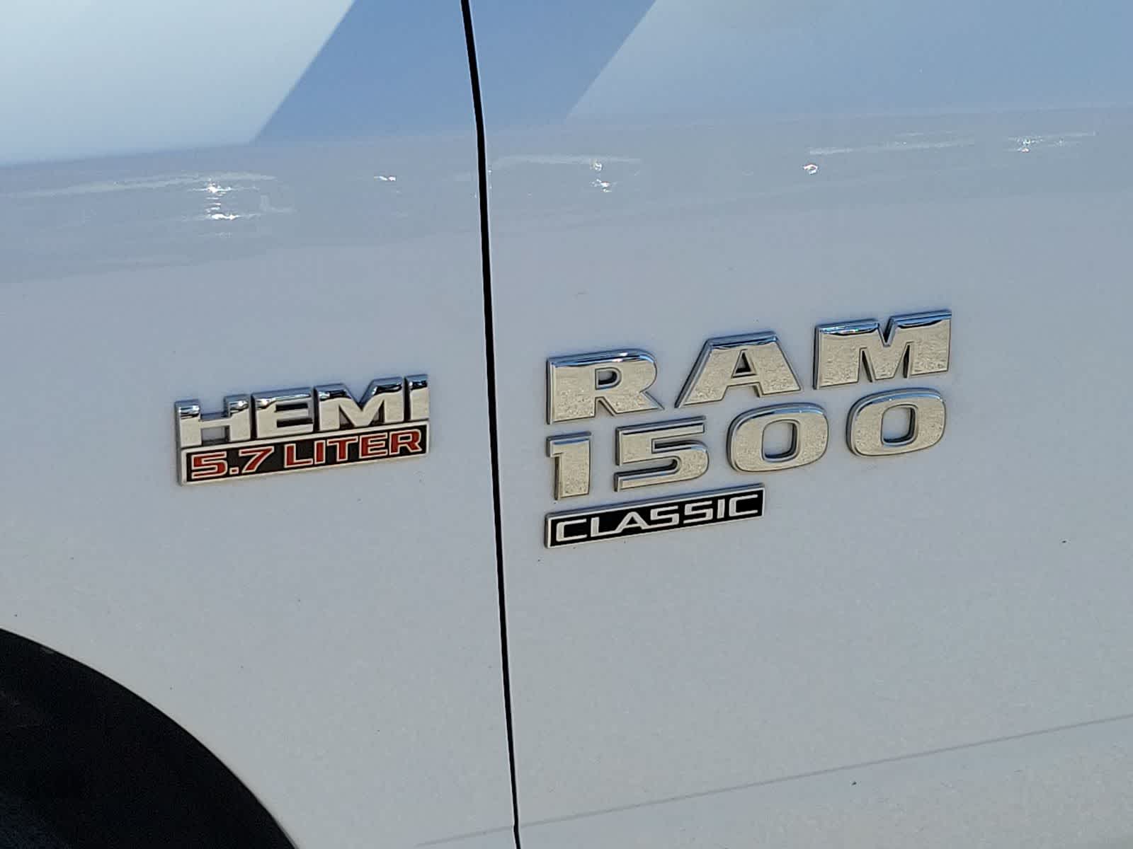 Thumbnail: 2021 RAM 1500 Classic - 15