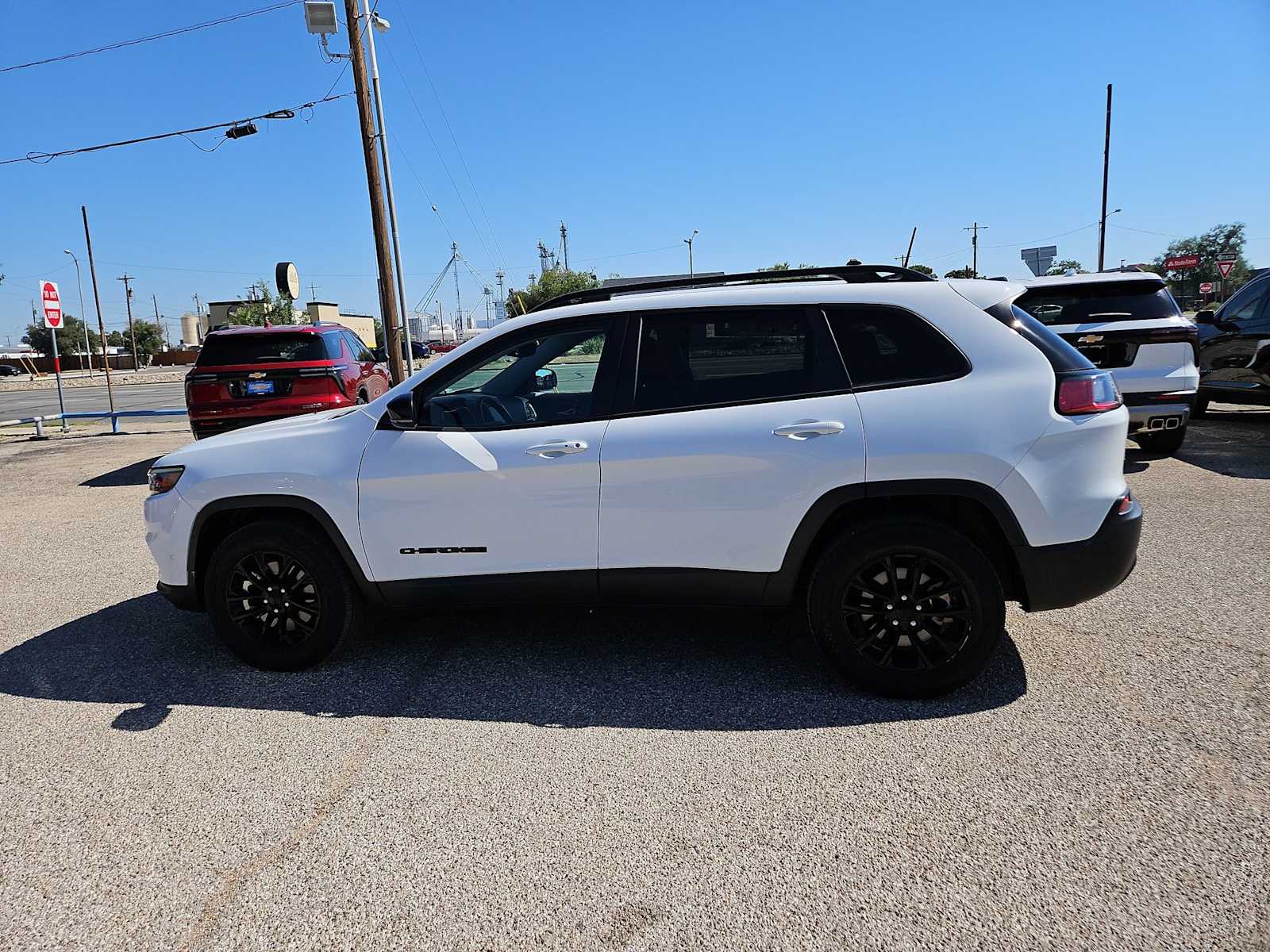 Thumbnail: 2023 Jeep Cherokee - 5