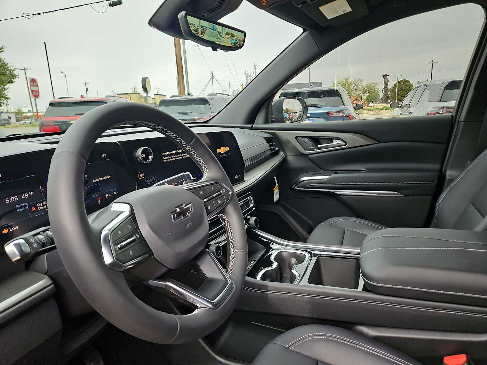 Thumbnail: 2026 Chevrolet Traverse - 10