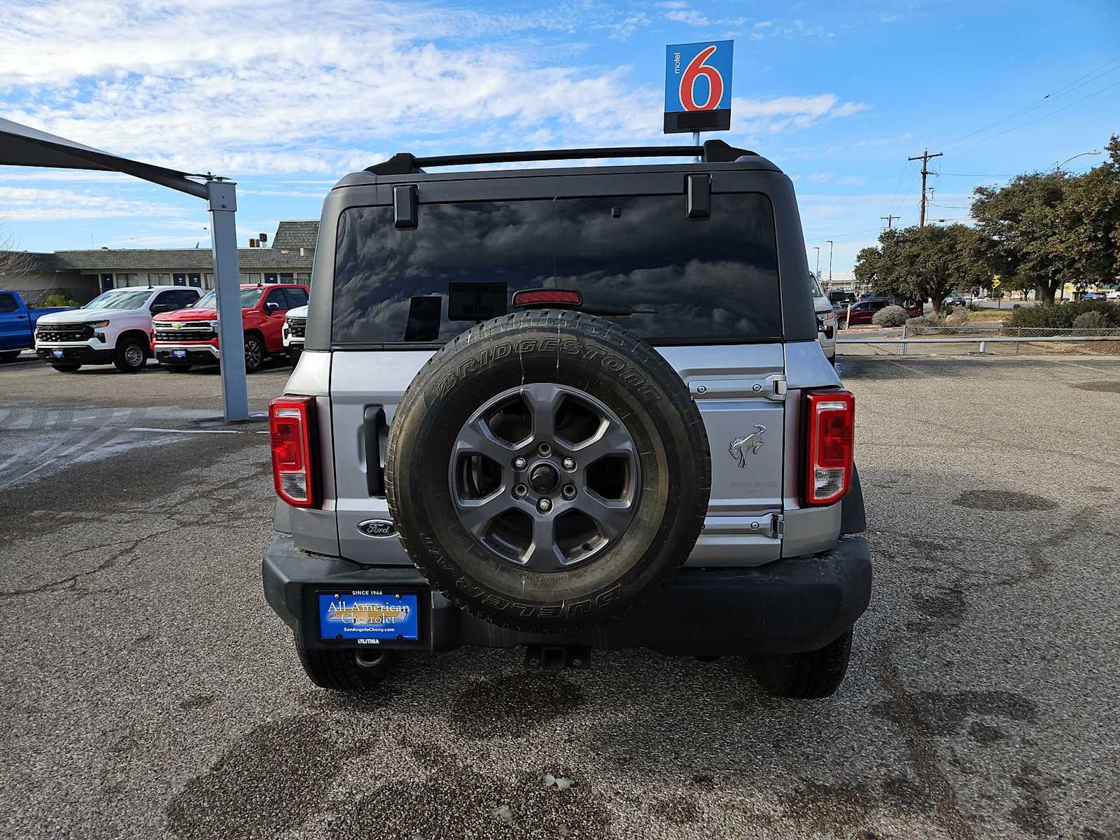 Thumbnail: 2022 Ford Bronco - 7