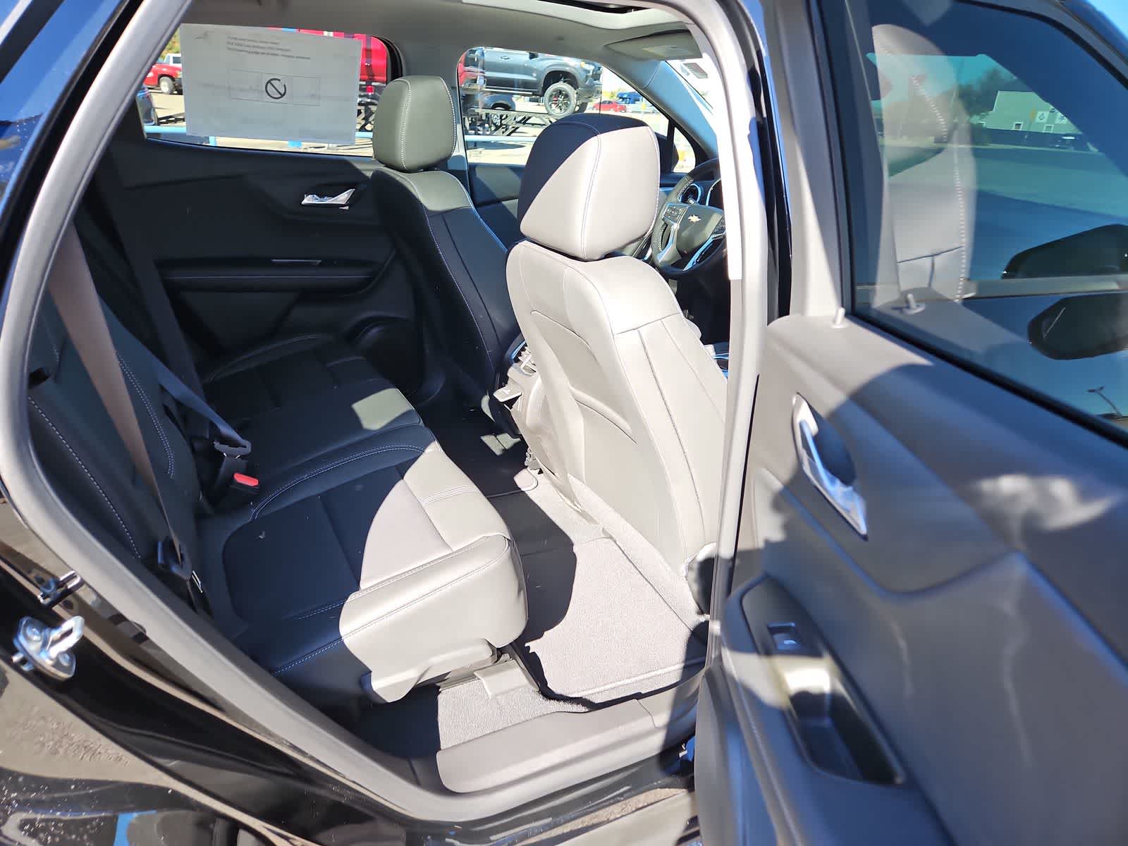 Thumbnail: 2024 Chevrolet Blazer - 21