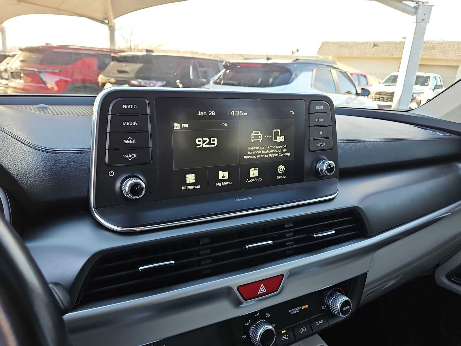 Thumbnail: 2021 Kia Telluride - 24