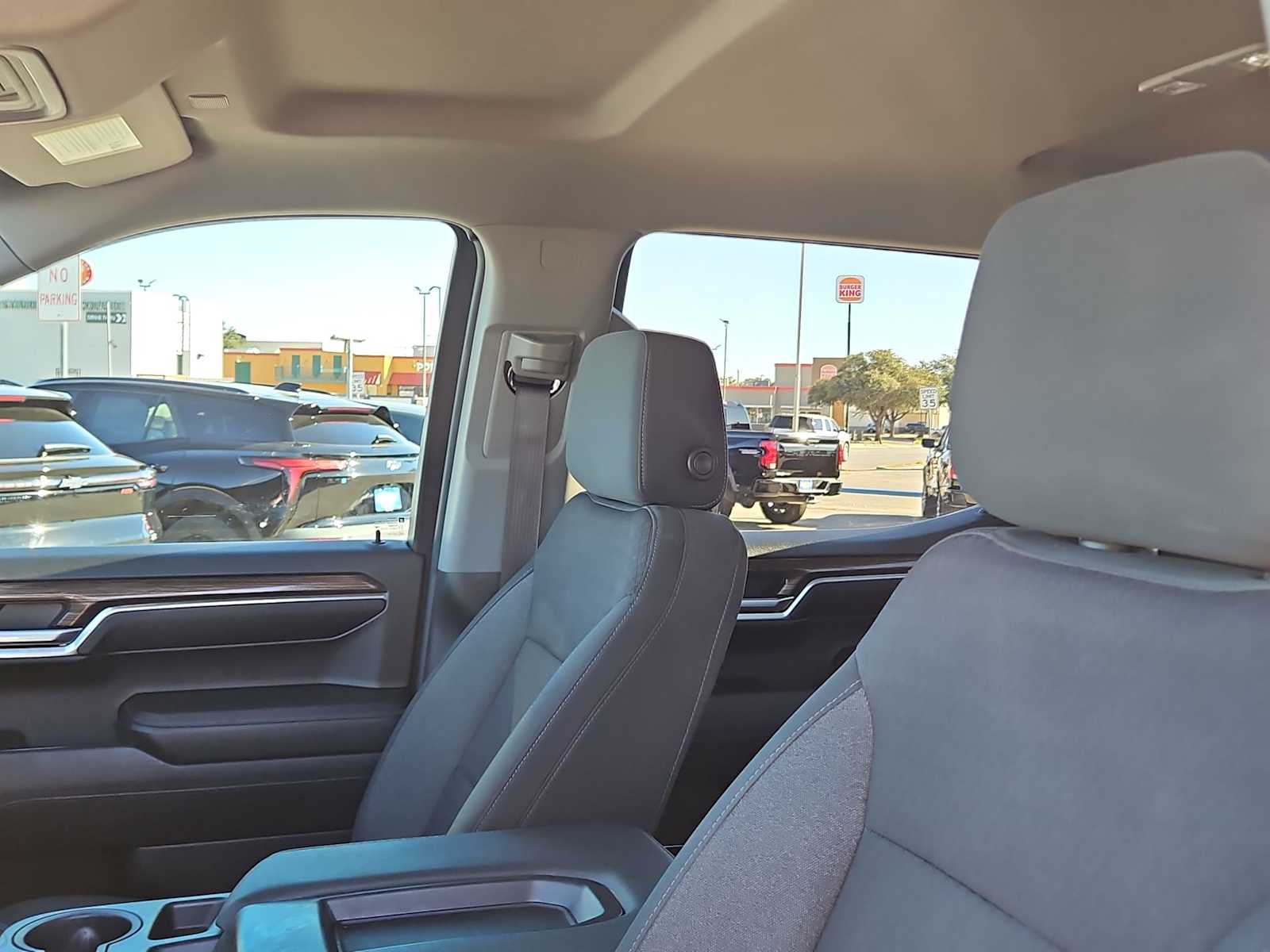 Thumbnail: 2022 Chevrolet Silverado 1500 - 15