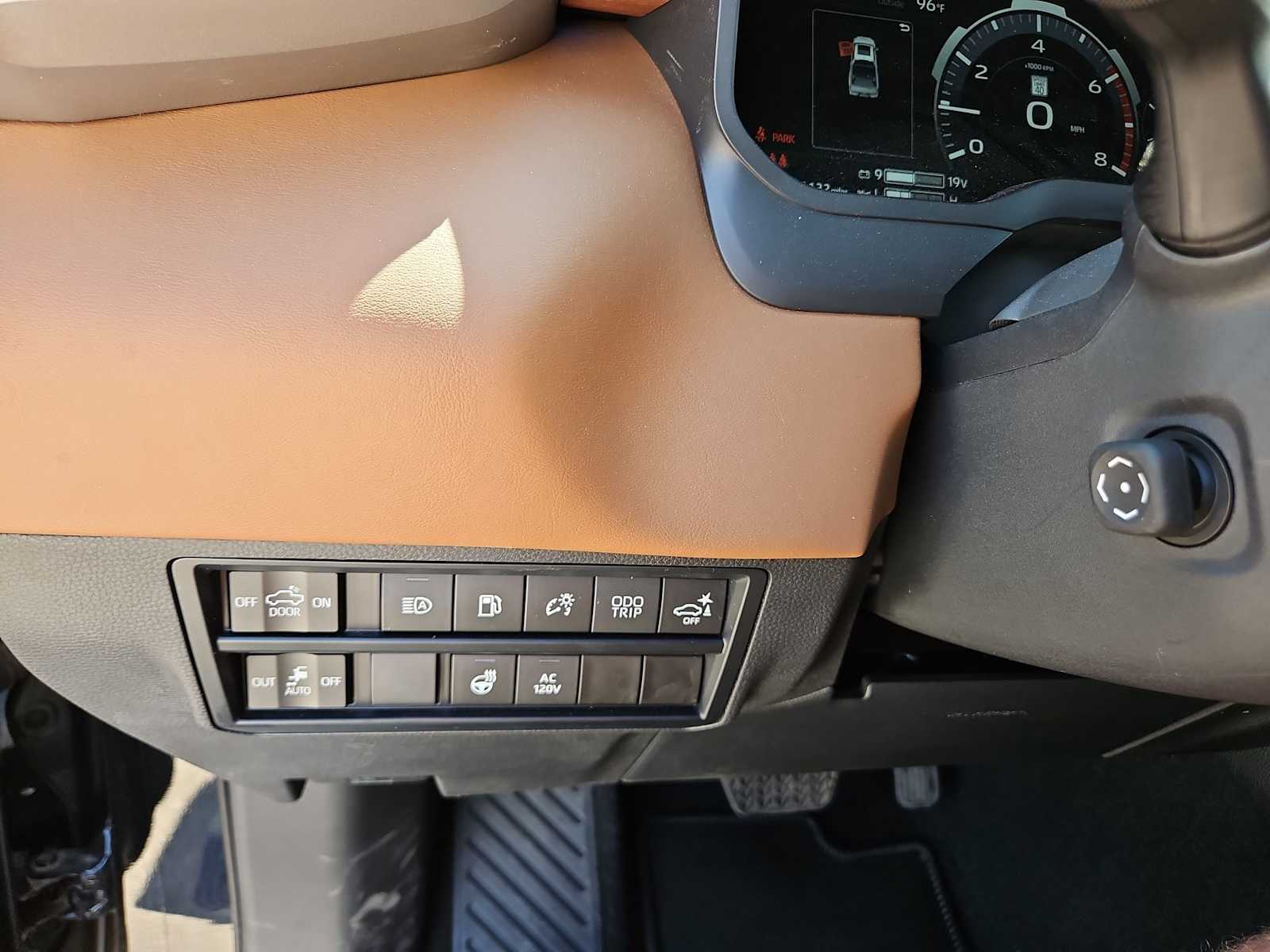 Thumbnail: 2024 Toyota Tundra - 19