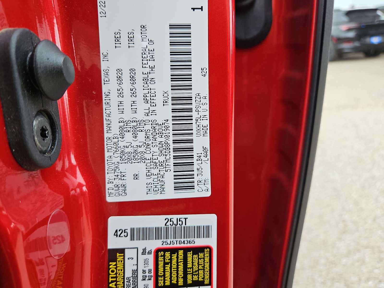 Thumbnail: 2023 Toyota Tundra - 18