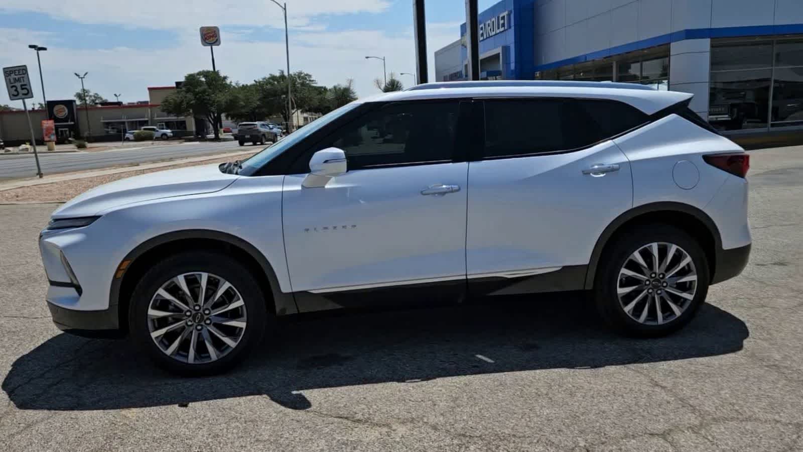 Thumbnail: 2024 Chevrolet Blazer - 4