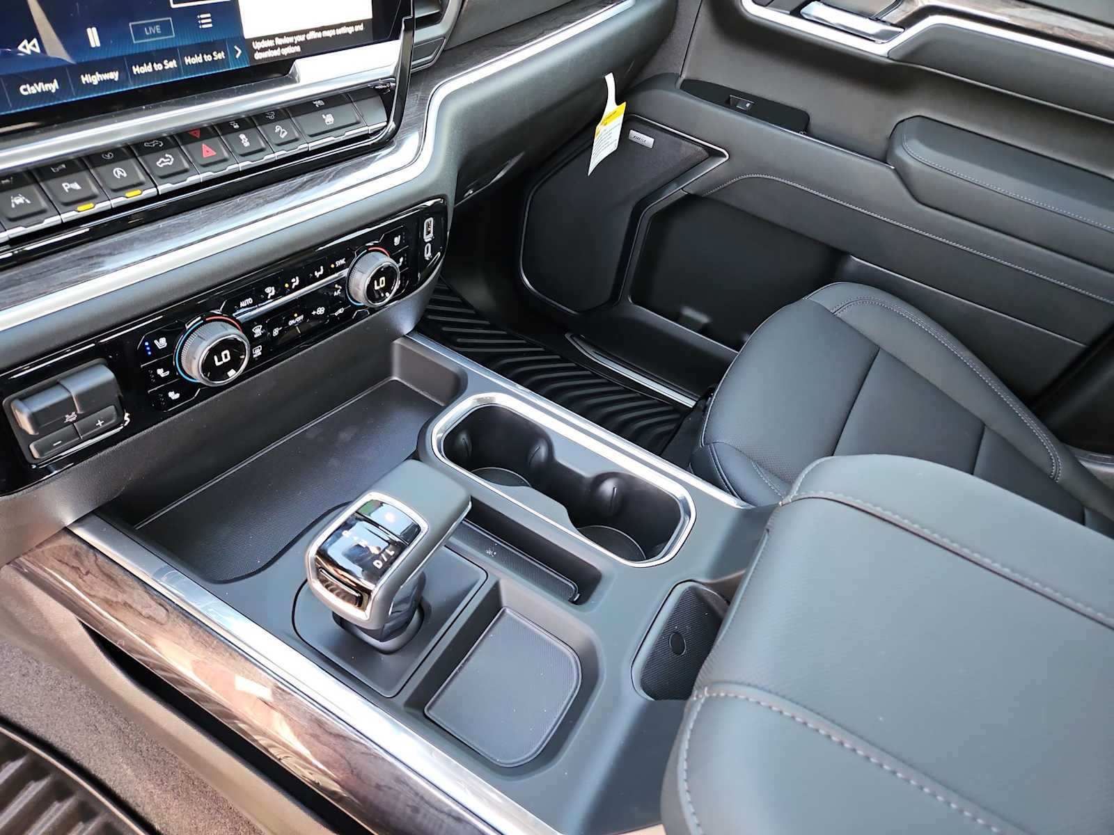 Thumbnail: 2026 Chevrolet Silverado 1500 - 20