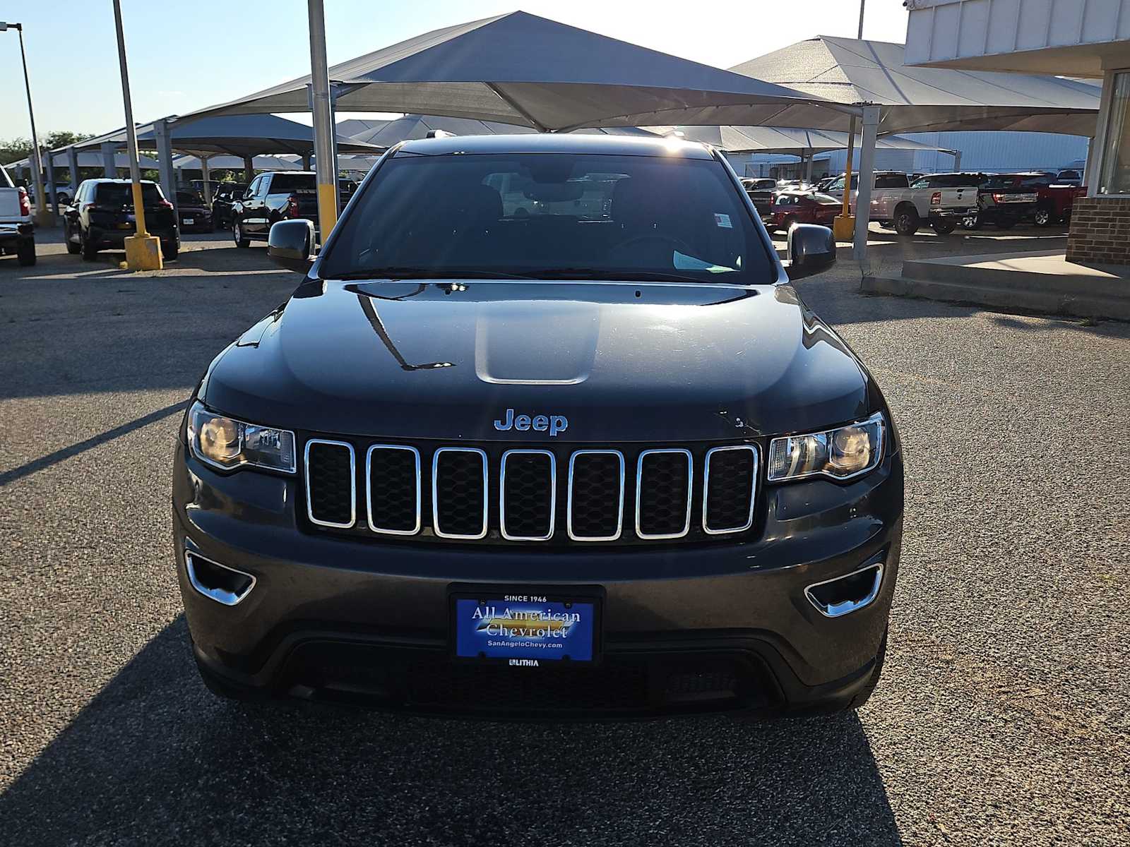 Thumbnail: 2018 Jeep Grand Cherokee - 3