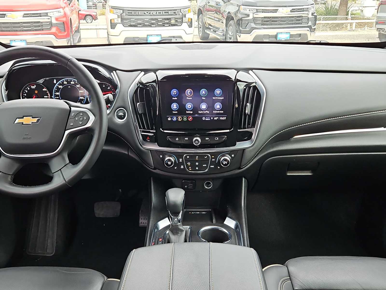 Thumbnail: 2023 Chevrolet Traverse - 15