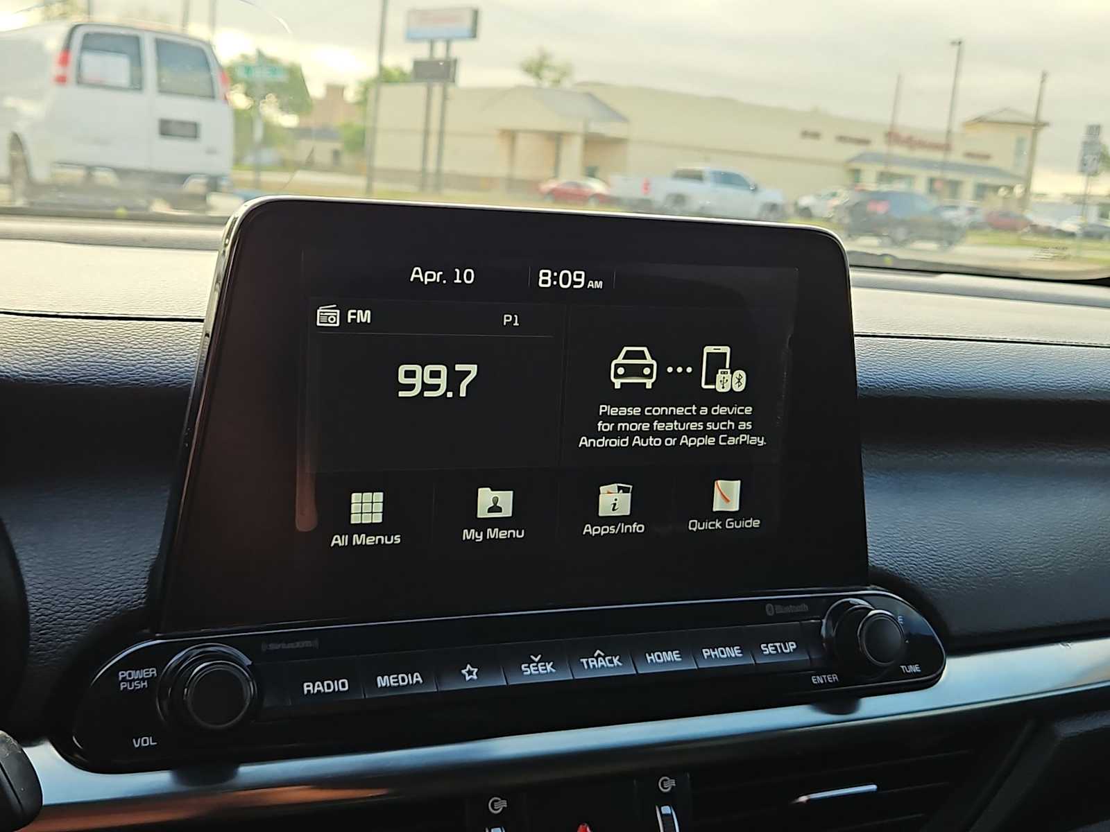 Thumbnail: 2019 Kia Forte - 24