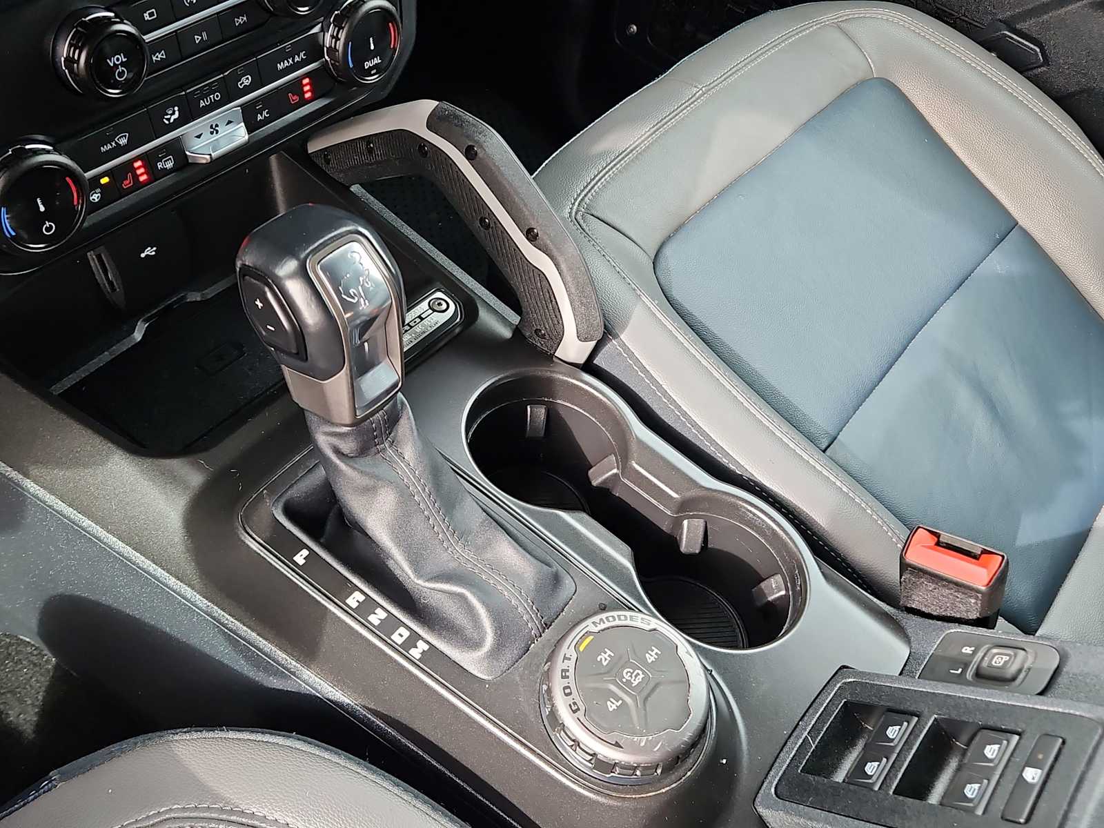 Thumbnail: 2022 Ford Bronco - 20