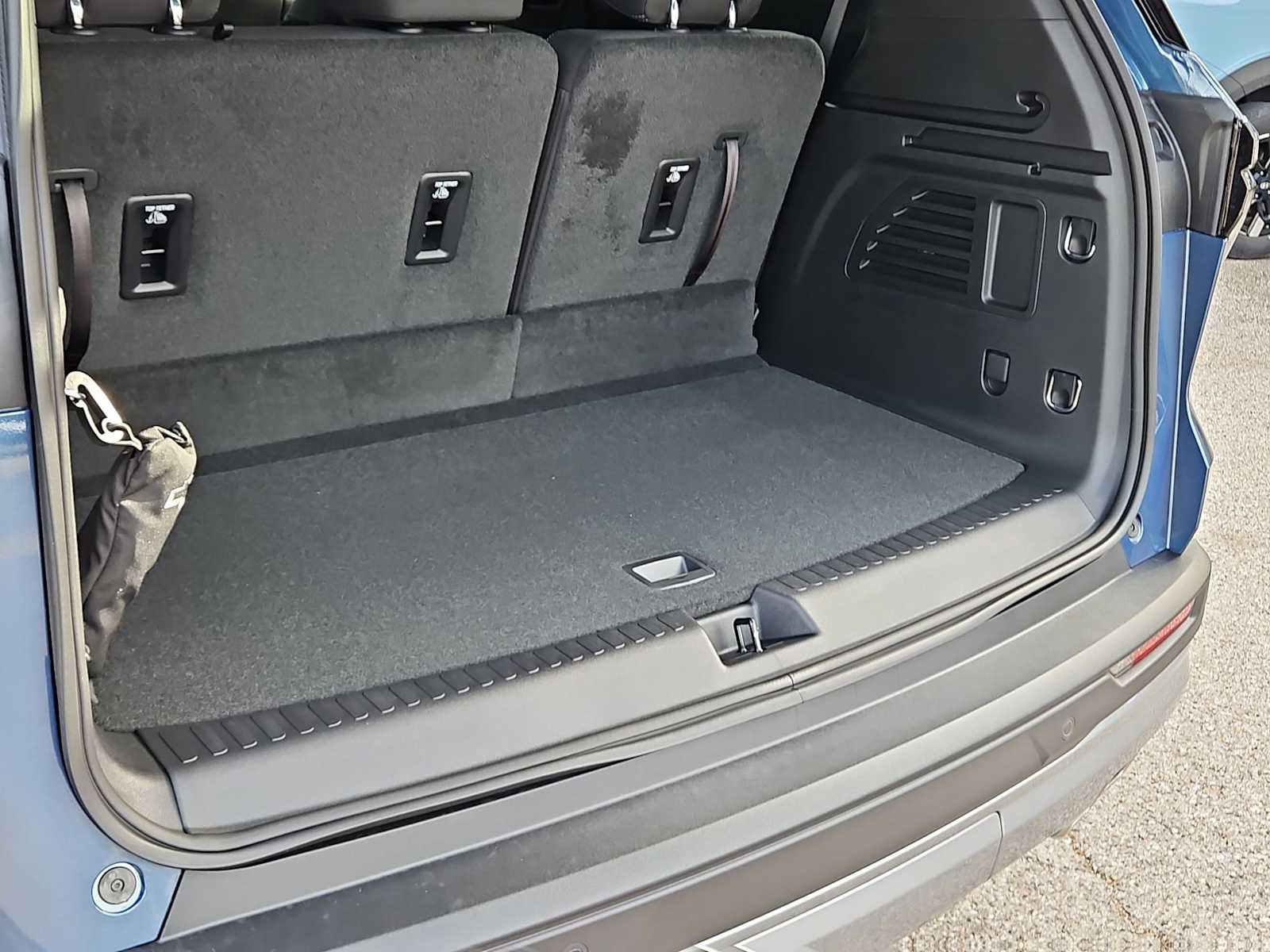 Thumbnail: 2026 Chevrolet Traverse - 23