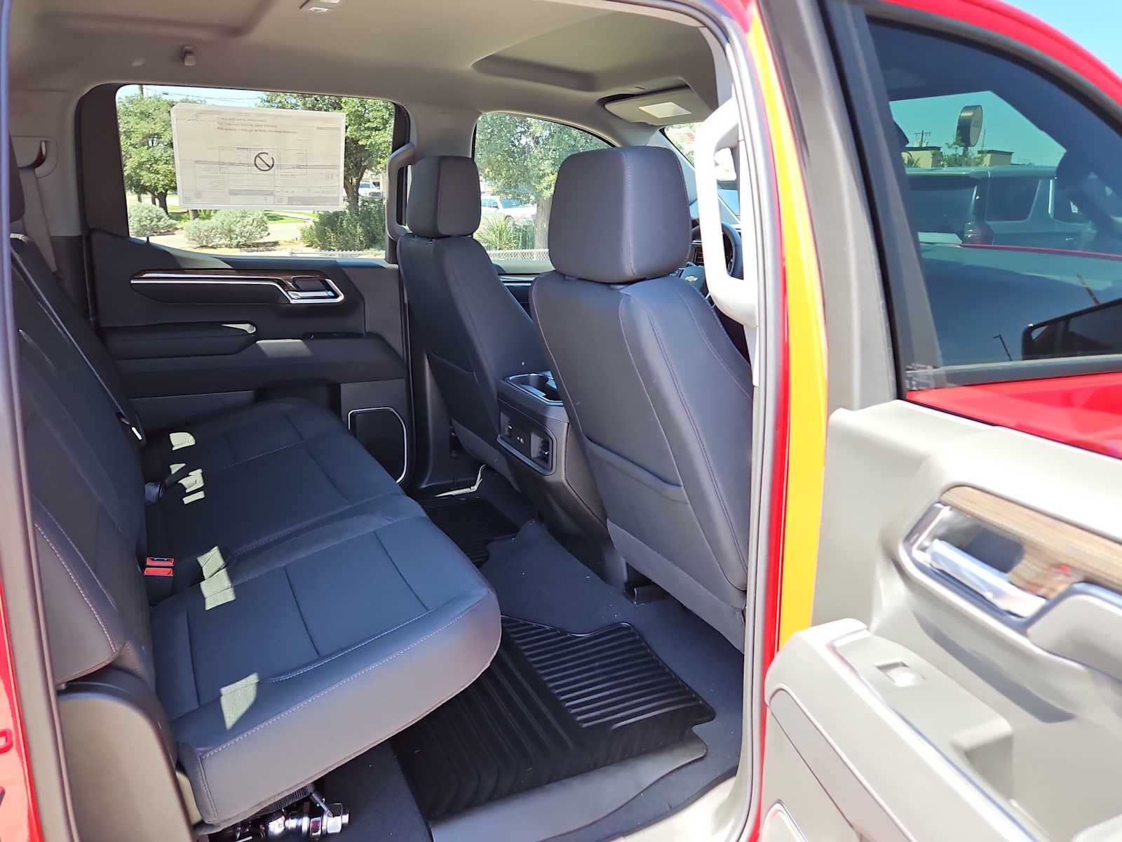 Thumbnail: 2025 Chevrolet Silverado 1500 - 20