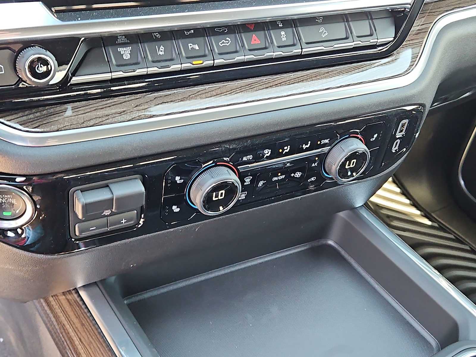 Thumbnail: 2026 Chevrolet Silverado 2500 - 24