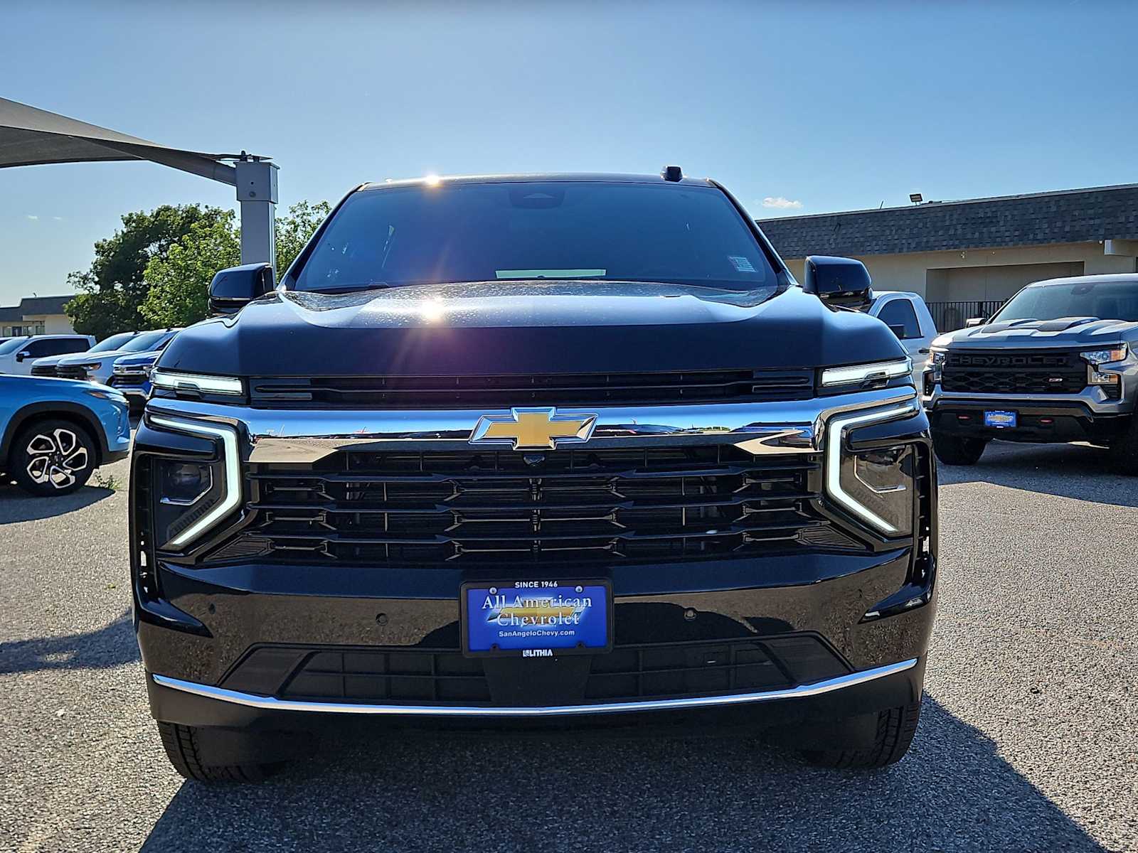 Thumbnail: 2026 Chevrolet Suburban - 3