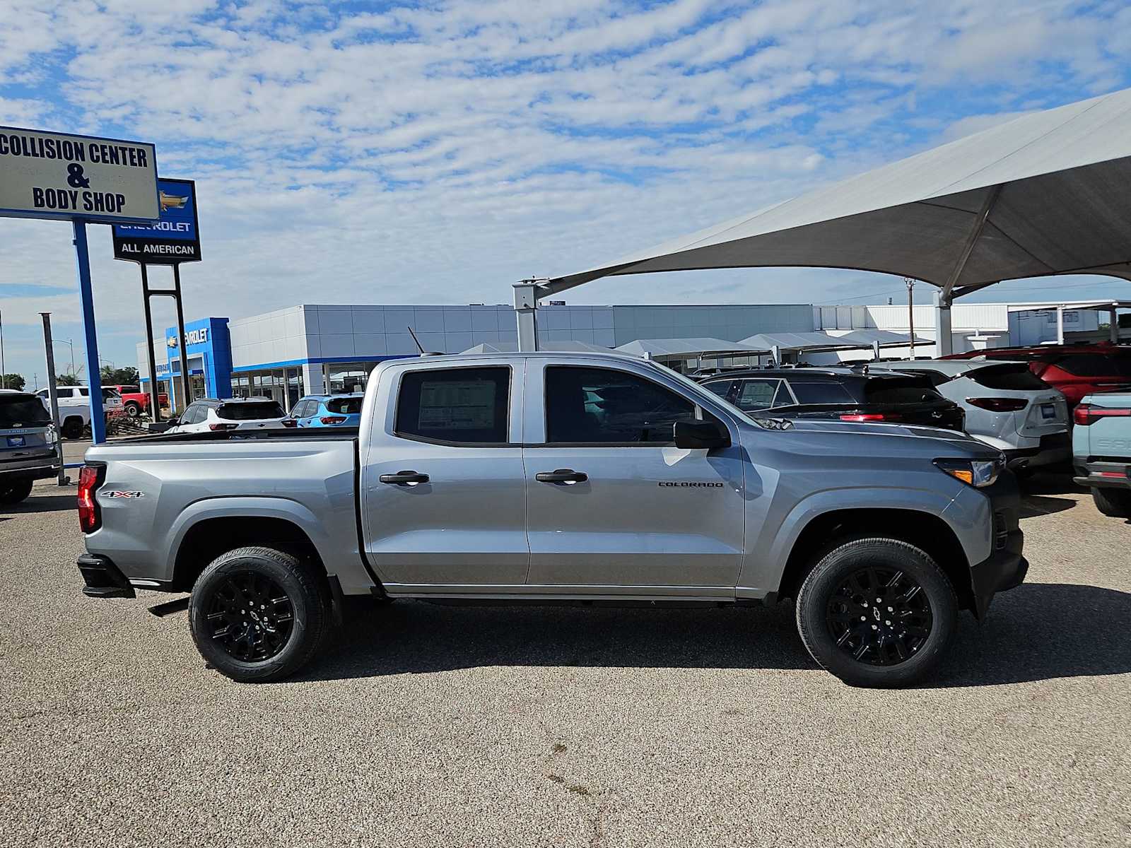 Thumbnail: 2026 Chevrolet Colorado - 9