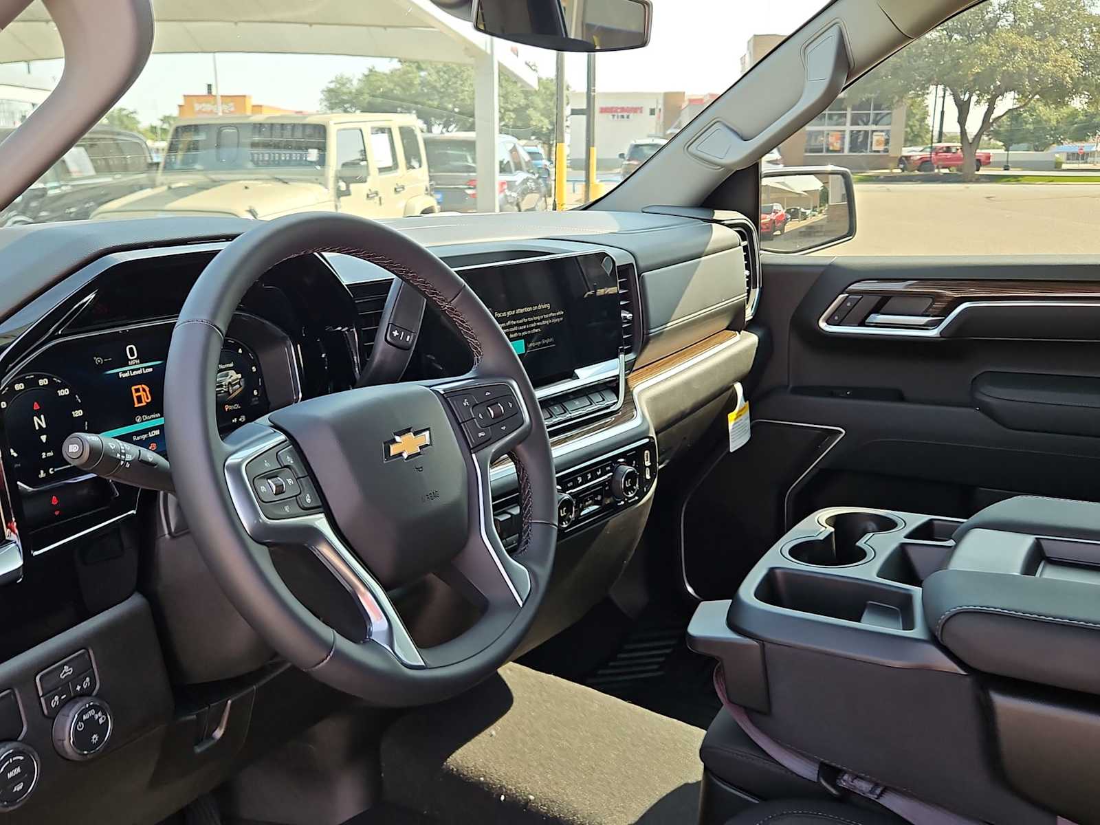 Thumbnail: 2026 Chevrolet Silverado 1500 - 10